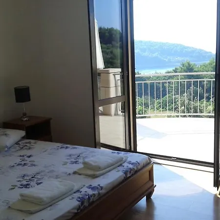 Apartment Przina Lumbarda