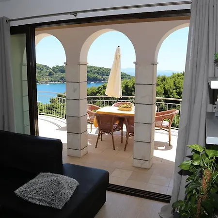 Przina Apartman Lumbarda